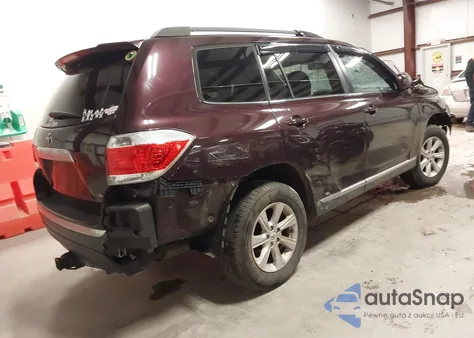 2013 Toyota Highlander Base V6 z USA, uszkodzony, nr VIN 5TDBK3EH0DS190663